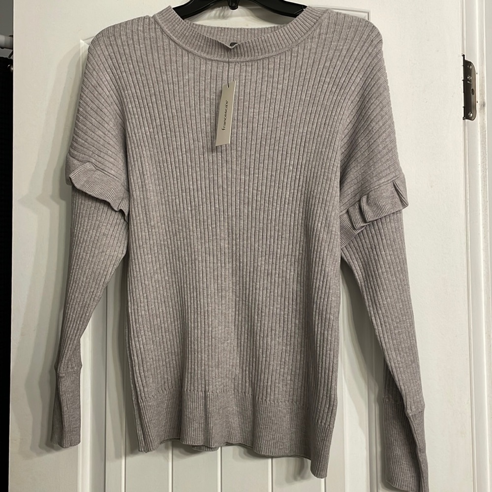 Francesca’s soft gray sweater new with tags